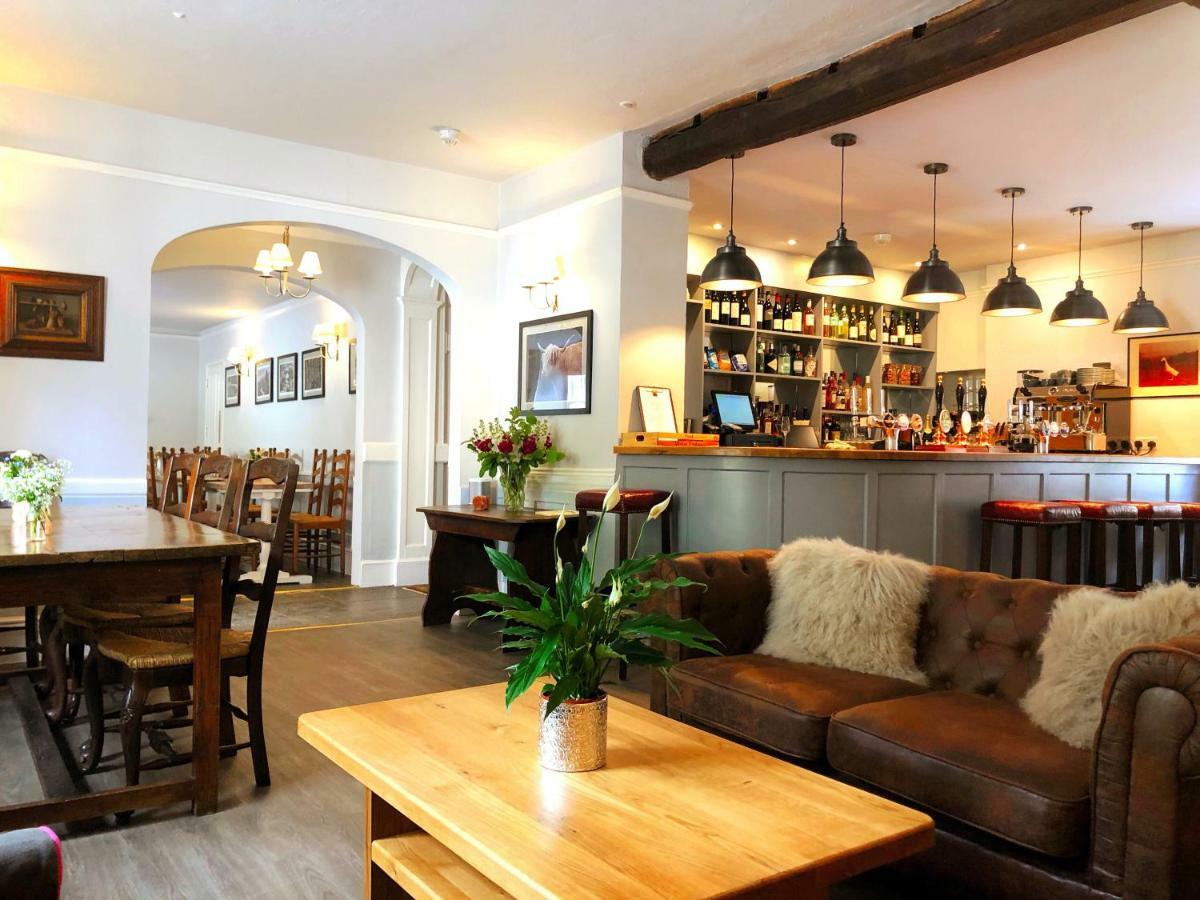 The Red Lion Hotel Oakford Exteriér fotografie